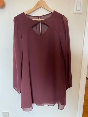 Women's Long-Sleeve Keyhole dress in Burgundy